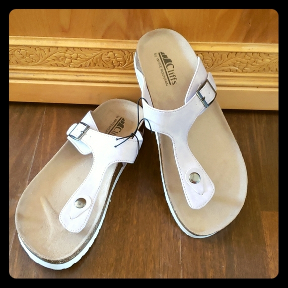 White Mountain Shoes - LAST ONE NWOT Cliffs by White Mountain Sandals🌻